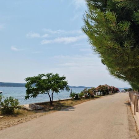 5 Meters From The Sea With Private Beach - 70M2 Colibri Sunset Apartments Свети-Петар Экстерьер фото